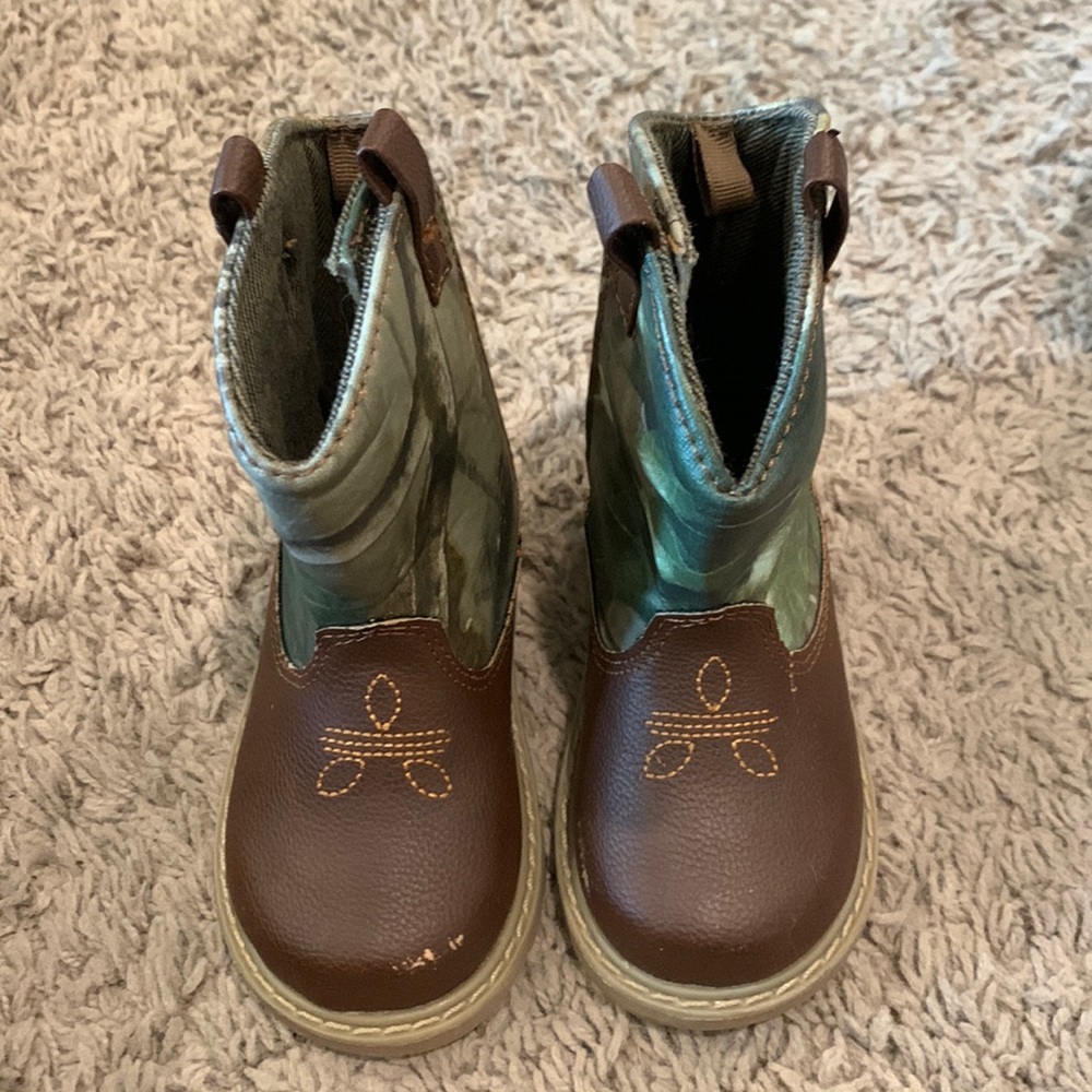 Camo Boots
